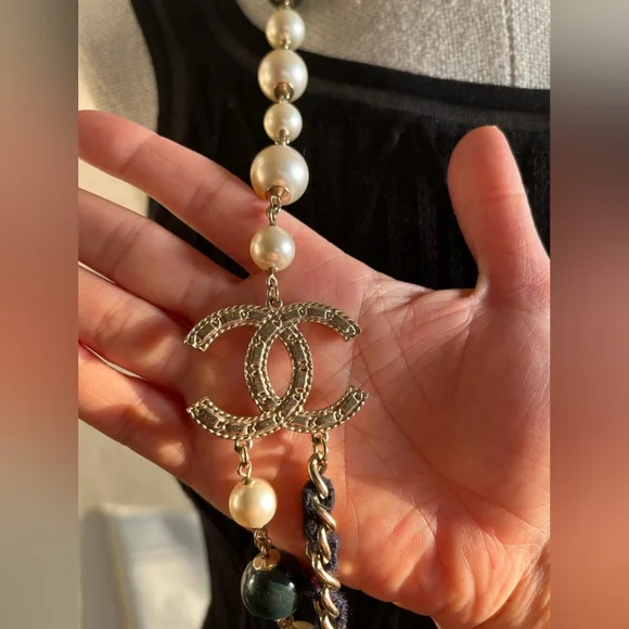 Chanel necklace - Picture 3 of 7